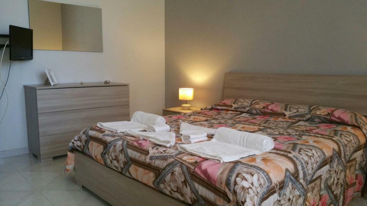 B&B La Rosa Pachino Buitenkant foto